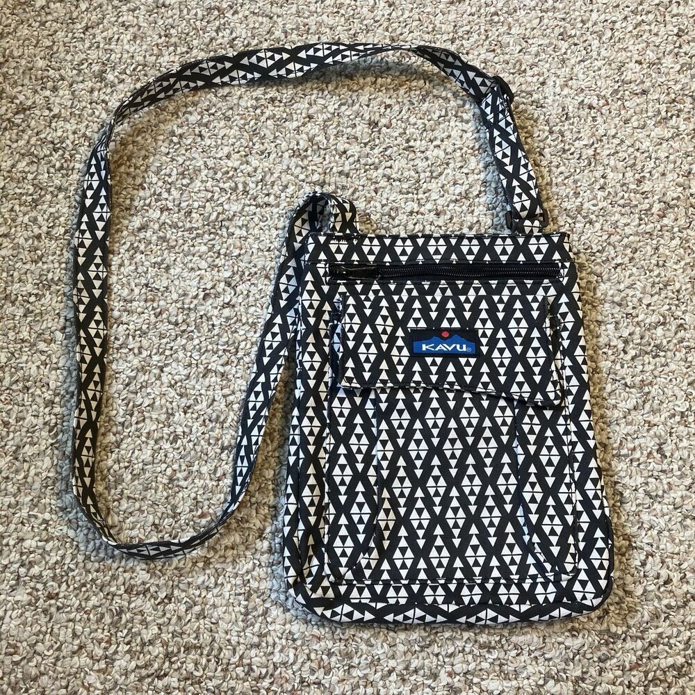 Kavu Keeper Crossbody Canvas Bag Black & White Triangles Water Resistant Granola